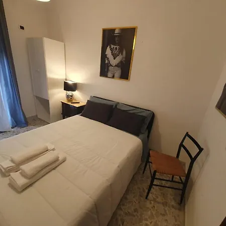 Penzion Matrimoniale Cado Dalle Nubi Con Bagno Privato E Balcone